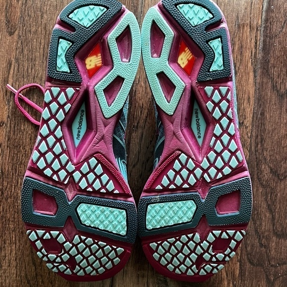 New Balance Running Shoes - Picture 5 of 5